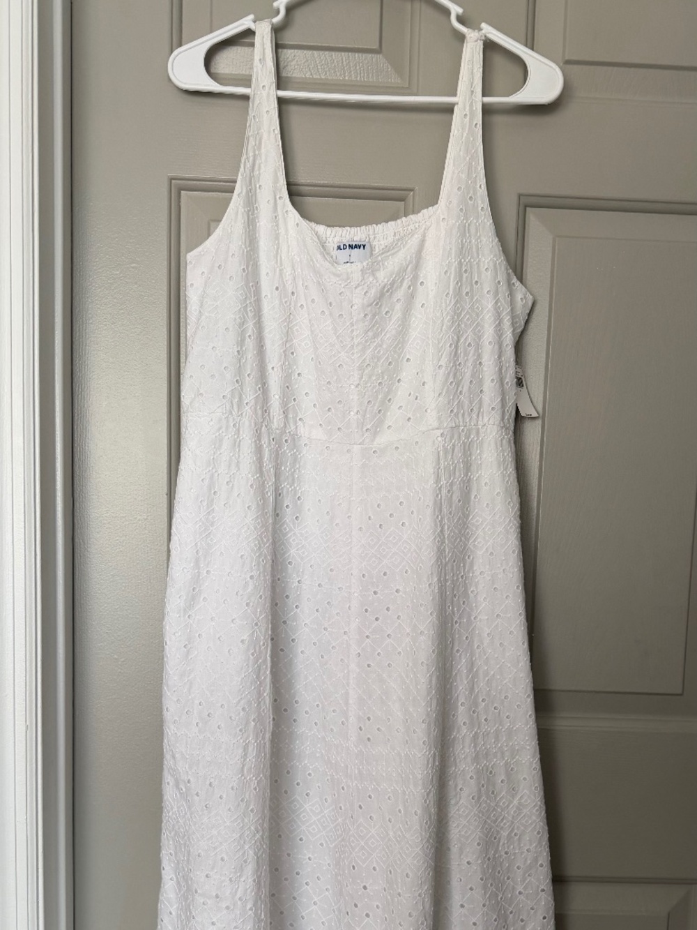 Old Navy White Eyelet Embroidered Midi Dress NWT Large